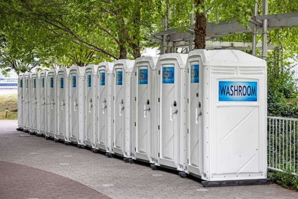 Portable restroom solutions in Roanoke, IL