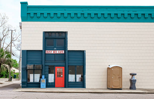 Best Best portable toilet rental  in Roanoke, IL